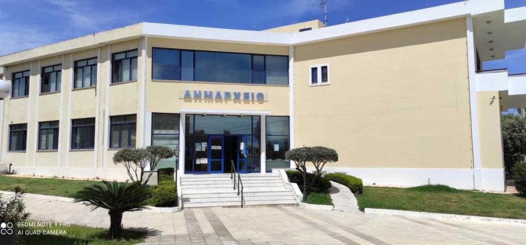 Ραφήνα: Drone θα αποκαλύπτουν τα ακαθάριστα από ξερά χόρτα ιδιωτικά οικόπεδα