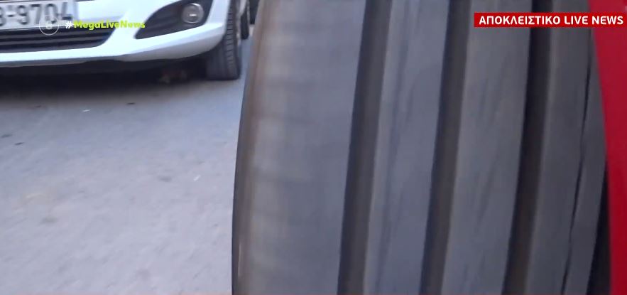 Εφτασε και στη Σύρο η «ρωσική ρουλέτα» εφήβων - Πώς ανήλικοι πετάγονται μπροστά στους οδηγούς