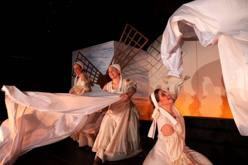 Ο Δον Κιχώτης και οι Μαγικές Σβούρες σε καλοκαιρινή περιοδεία