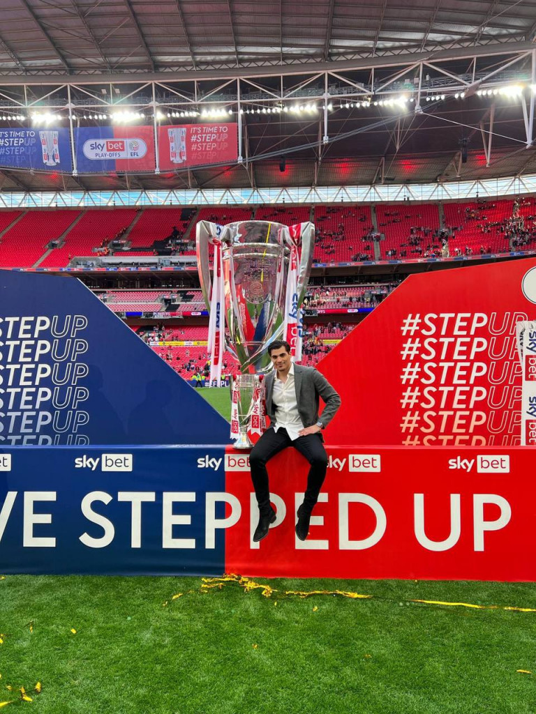 Μιλτιάδης Μαρινάκης: «Τα λέμε στην Premier League»