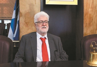 Μωυσής Ελισάφ: «Φύγαμε από τη λακκούβα και την καμένη λάμπα