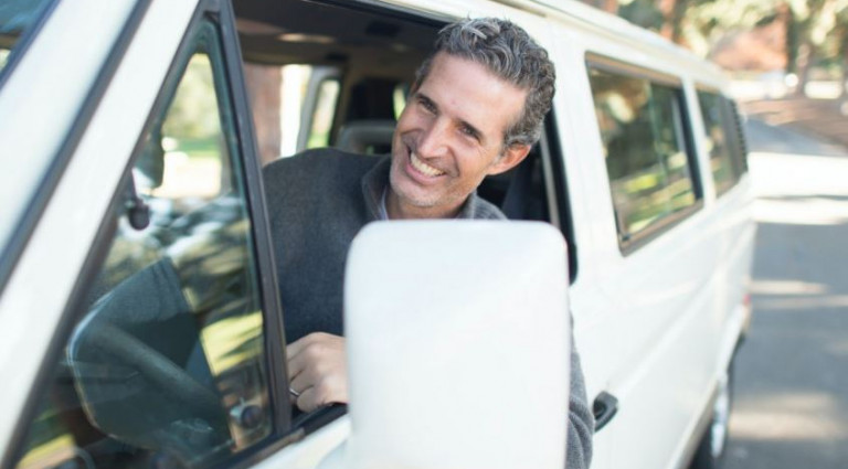 «Εδώ χωράει και νταλίκα» – Φράσεις που μπορεί να πεις όταν οδηγείς και… όταν κάνεις σεξ