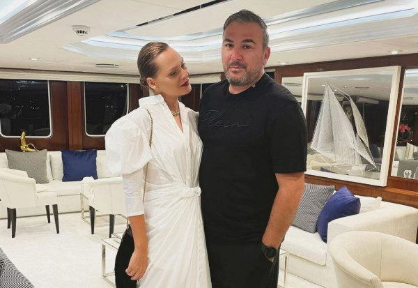 Διπλή χαρά για τον Αντώνη Ρέμο: Σε καλοκαιρινή διάθεση το πάρτι της μικρής Ελένης