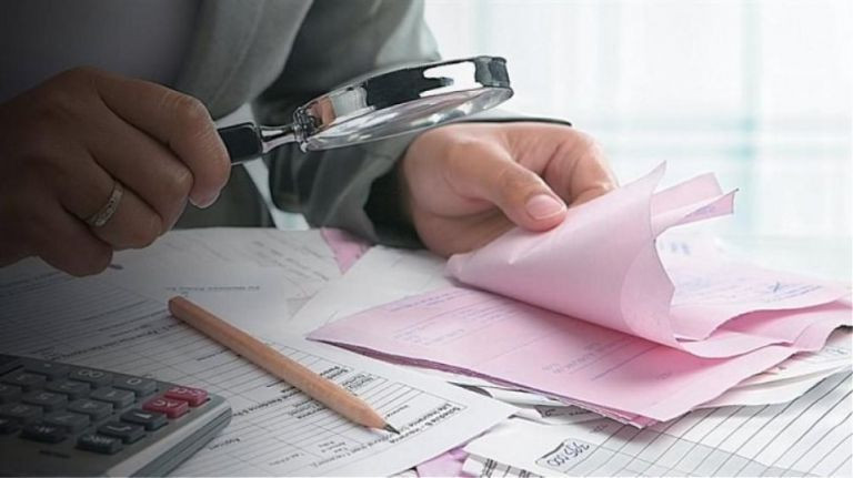 Η ακρίβεια θεριεύει και τη φοροδιαφυγή