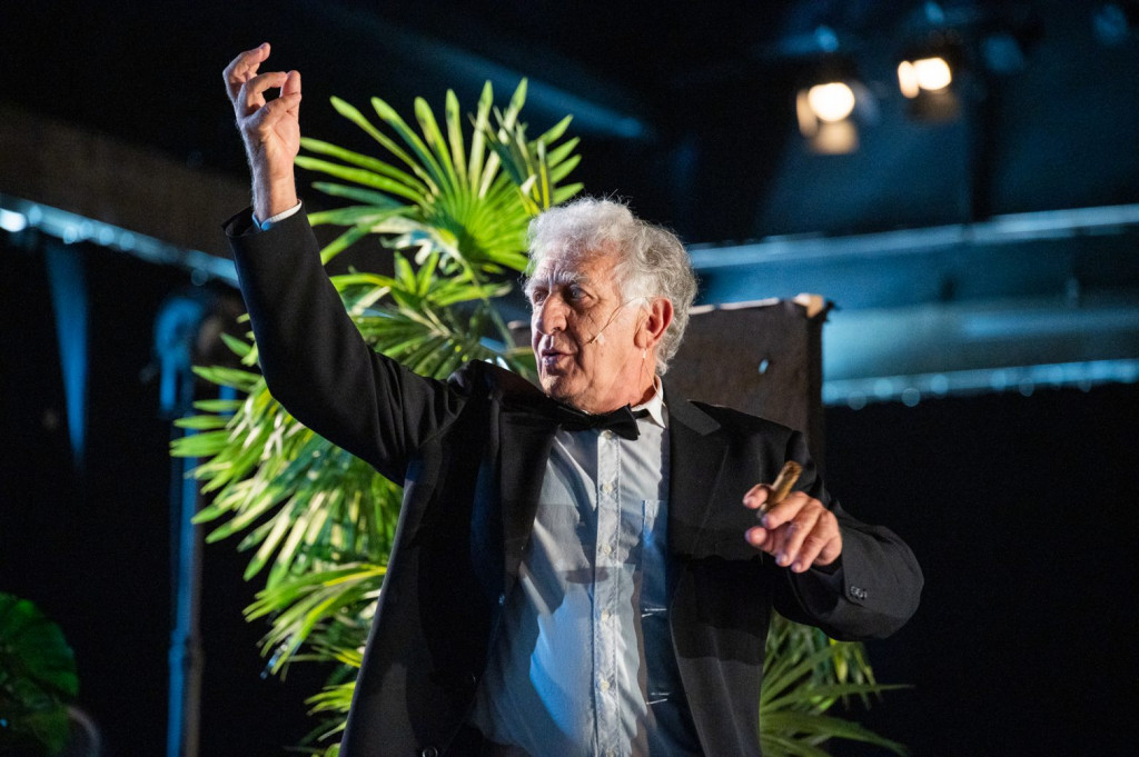 Ο Γιάννης Χουβαρδάς σκηνοθετεί την σαιξπηρική Καταιγίδα για το Φεστιβάλ Αθηνών