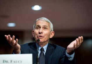 Αντονι Φάουτσι στο Βήμα: Με τον SARS-CoV-2 πρέπει να περιμένουμε το αναπάντεχο