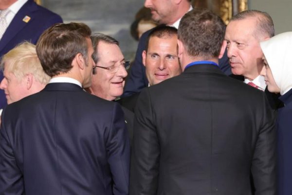 Σύνοδος ΝΑΤΟ: Συνομιλία Αναστασιάδη με Ερντογάν – Τι διεμήφθη για το Κυπριακό