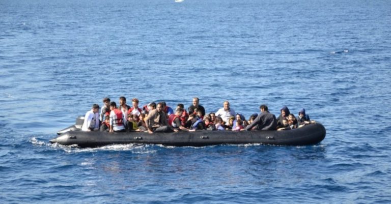Καταγγελία από την Aegean Boat Report για επαναπροώθηση προσφύγων