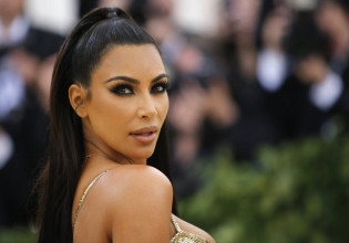 Κιμ Καρντάσιαν: Θα… έτρωγε μέχρι και περιττώματα για να δείχνει πιο νέα