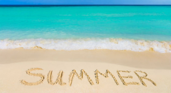 Κοροναϊός: Το φετινό καλοκαίρι δεν θα αποφύγουμε τίποτα, αλλά… – Τέσσερις γιατροί συμβουλεύουν