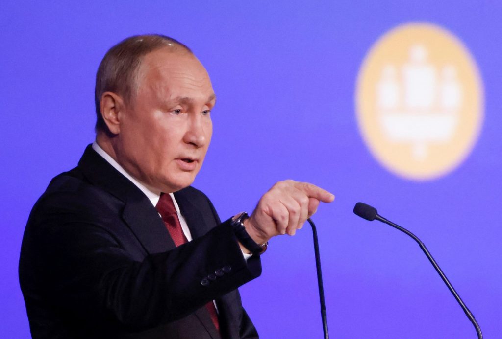 Πούτιν: Οι «βαριές κουβέντες» απέναντι στη Δύση – «Νομίζετε ότι είστε απεσταλμένοι του Θεού στη γη»