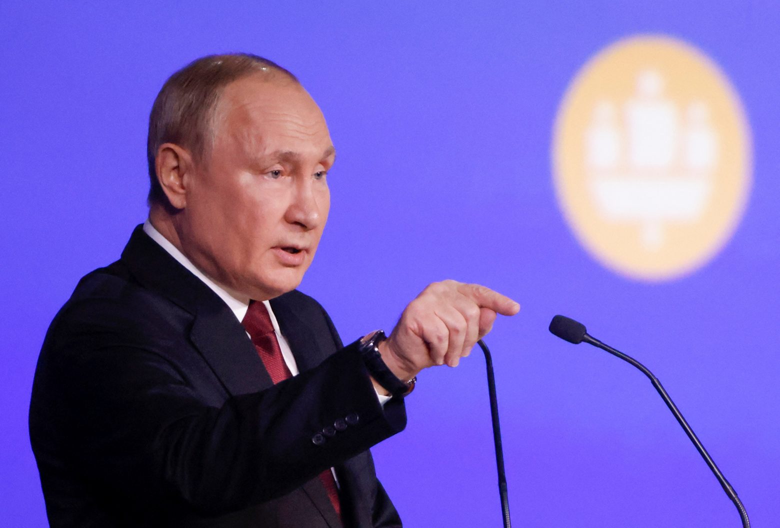 Πούτιν: Οι «βαριές κουβέντες» απέναντι στη Δύση - «Νομίζετε ότι είστε απεσταλμένοι του Θεού στη γη»