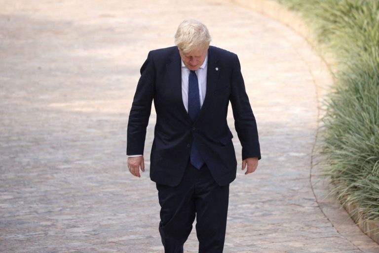 Ουκρανία: Θα την εξαναγκάσουν σε έναν οδυνηρό συμβιβασμό – Τι λέει ο Τζόνσον