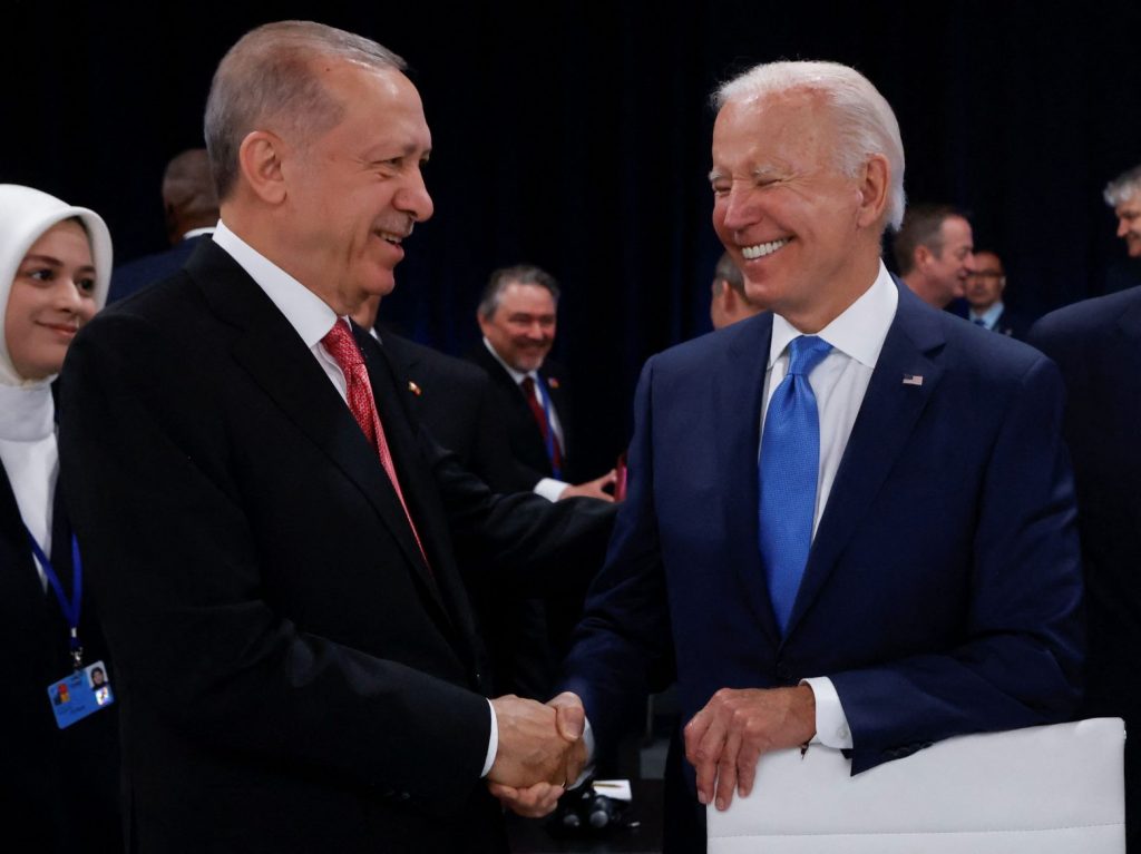 Σύνοδος ΝΑΤΟ: Ο Ερντογάν και η τέχνη της διαπραγμάτευσης