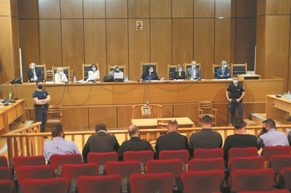 Χρυσή Αυγή: Στο εδώλιο ξανά η εγκληματική οργάνωση