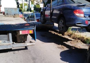 Εγκαταλελειμμένα αυτοκίνητα απομακρύνθηκαν από τους δρόμους της Νέας Σμύρνης