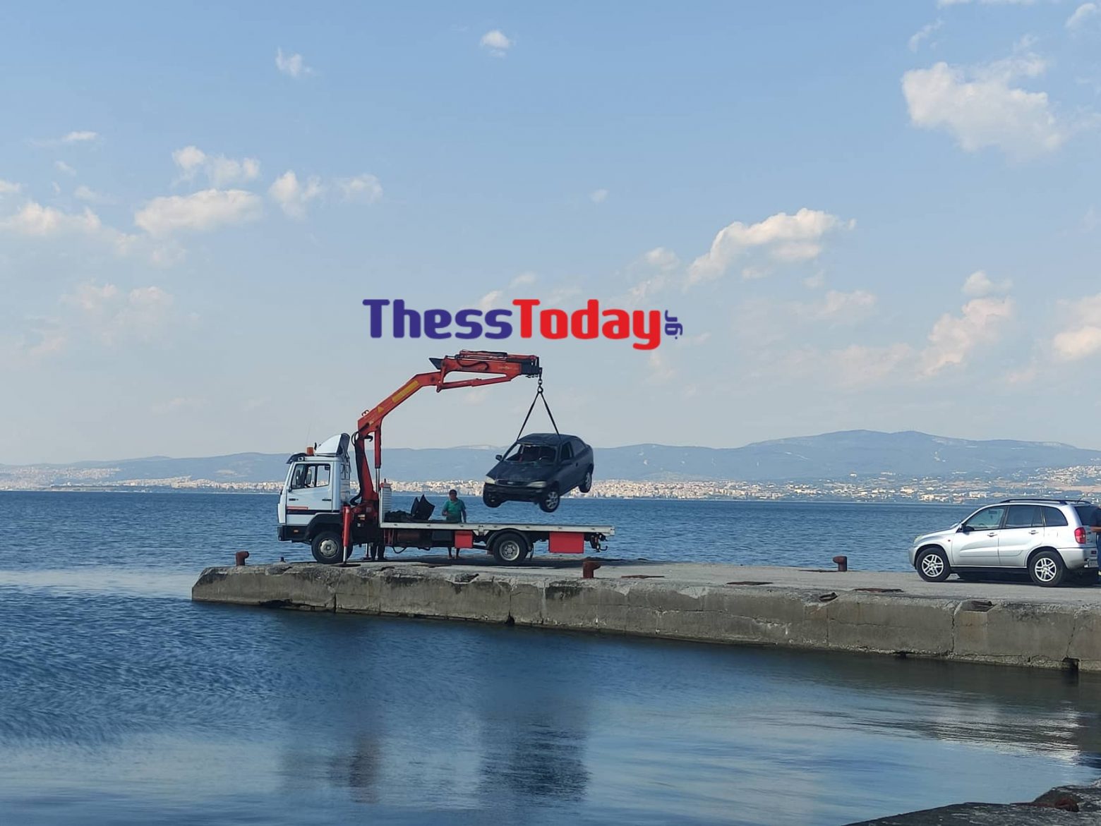 Θεσσαλονίκη: Μητέρα και γιος οι δύο νεκροί - «Έβαλαν χειροπέδες και αυτοκτόνησαν»
