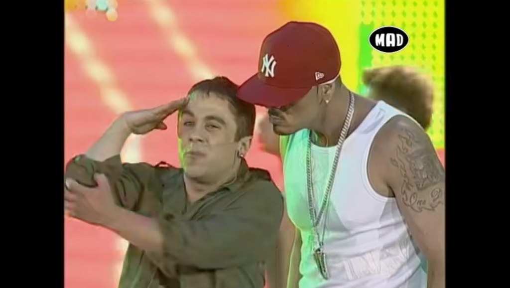 Μια αξέχαστη στιγμή στην σκηνή των MAD VMA 2008