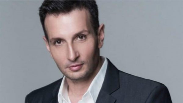 Δημήτρης Μπάσης: Γιορτάζει 25 χρόνια καλλιτεχνικής διαδρομής στο Faliro Summer Theater