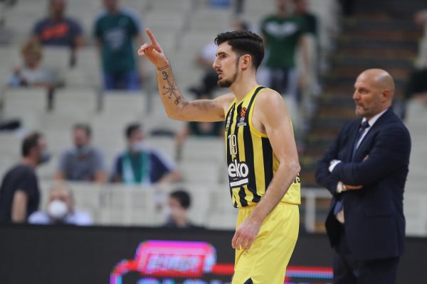 «Βόμβα» στην Euroleague με Ντε Κολό!