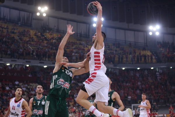 LIVE: Ολυμπιακός – Παναθηναϊκός 93-74 (τελικό)