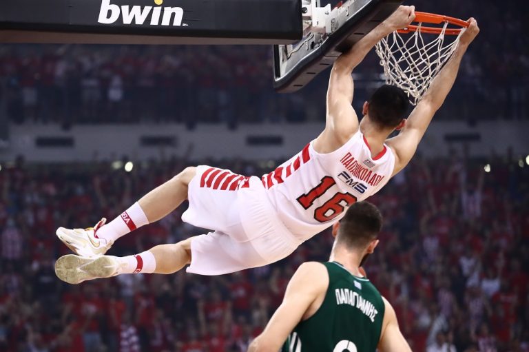 Απίθανα καρφώματα από Φαλ και Παπανικολάου (vid)