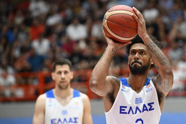 LIVE: Ελλάδα – Μεγάλη Βρετανία