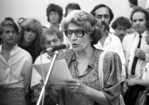 Λιλή Ζωγράφου: «Η περηφάνια ταιριάζει σ’ όλα τα αναστήματα»