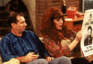 Θυμάστε την Πέγκι Μπάντι από τη σειρά «Παντρεμένοι με παιδιά»; Σήμερα είναι αγνώριστη