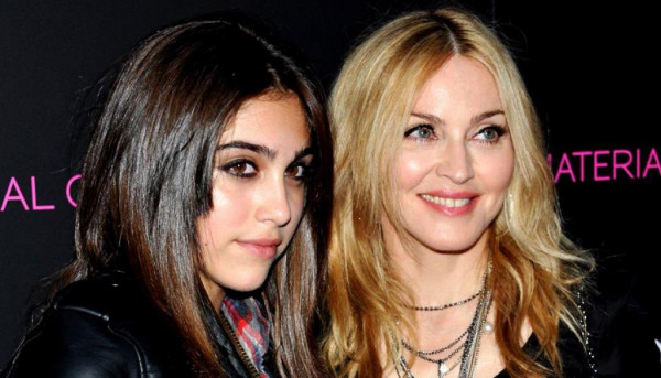 Μαντόνα: Νέο ακατάλληλο βίντεο από την κόρη της – Θυμίζει… τη μητέρα της όταν μεσουρανούσε