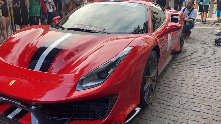 «Απόβαση» Ferrari στο νησί των Φαιάκων