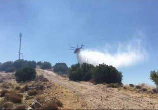 Φωτιά: Παραμένει το μέτωπο στην περιοχή Χέρωμα στη Βάρη – Επιστρέφουν οι κάτοικοι στο Πανόραμα Βούλας