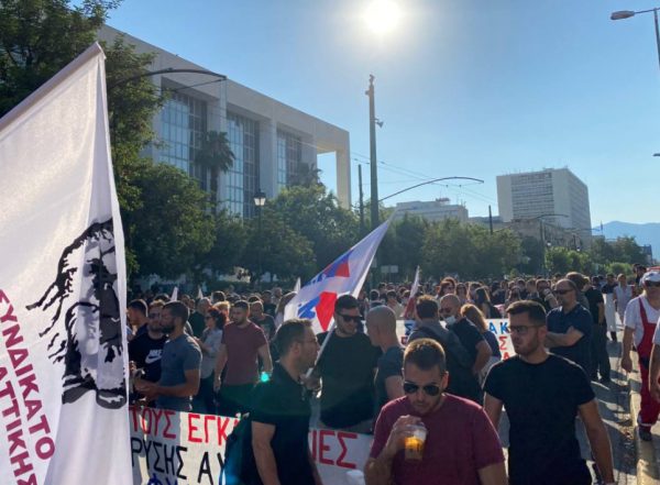 ΚΚΕ: «Με τον φασισμό δεν τελειώσαμε, γιατί δεν τελειώσαμε με το εκμεταλλευτικό σύστημα, που τον γεννά και τον τρέφει»