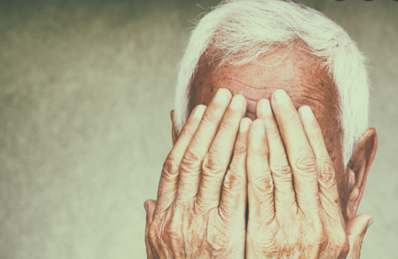 Θεσσαλονίκη: 90χρονος μήνυσε την 89χρονη σύζυγό του για σωματικές βλάβες