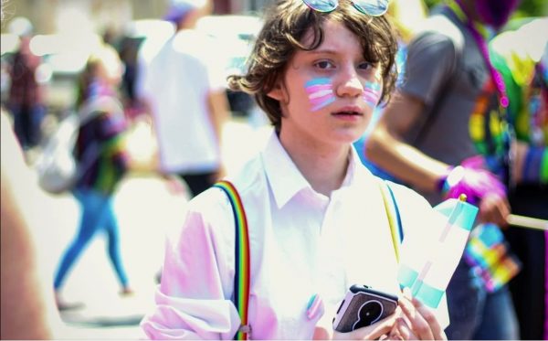 Πότε πρέπει να αρχίζει η θεραπεία για τα διεμφυλικά παιδιά; Νέες κατευθυντήριες γραμμές