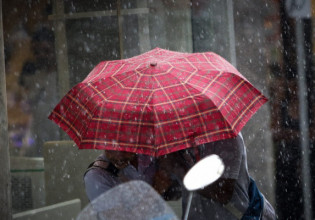 Σάκης Αρναούτογλου: Από τον καύσωνα, στις καταιγίδες – Πότε και σε ποιες περιοχές χαλάει ο καιρός