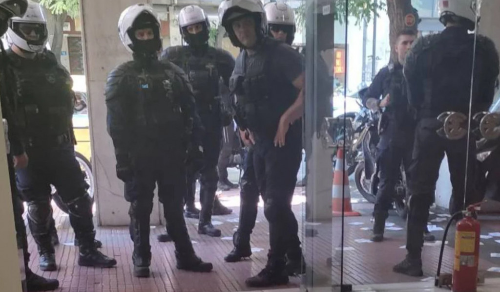 Κατάληψη αντιεξουσιαστών στην ΕΣΗΕΑ