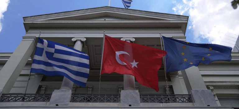 Editorial Ta Nea: Contradictions