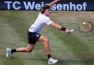 Τσιτσιπάς: «Σημαντική νίκη – Βλέπω τον εαυτό μου στον Στρίκερ»