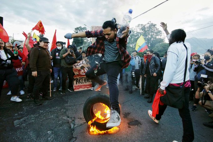 Ισημερινός: Μεγάλες διαδηλώσεις κατά της ακρίβειας – Κατάσταση έκτακτης ανάγκης σε 3 επαρχίες μετά τα βίαια επεισόδια