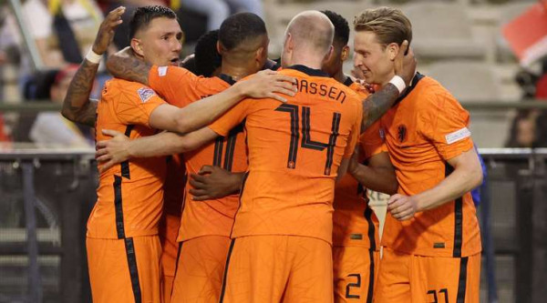 Πάρτι της Ολλανδίας κόντρα στο Βέλγιο – «Σόκαρε» τη Γαλλία η Δανία με πρωταγωνιστή τον Κορνέλιους