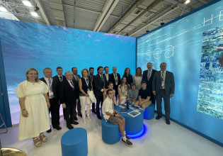 Ποσειδώνια 2022: Επίσκεψη της Ένωσης Ελλήνων Εφοπλιστών στα περίπτερα της έκθεσης