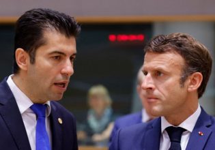 Βουλγαρία: Ο πρωθυπουργός απορρίπτει τους ισχυρισμούς για την εξαγωγή όπλων στην Ουκρανία