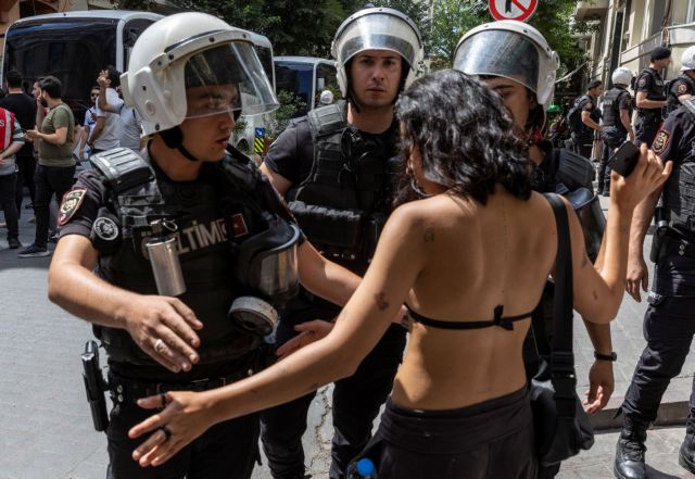 Τουρκία: Σχεδόν 400 προσαγωγές στη διάρκεια του Pride στην Κωνσταντινούπολη