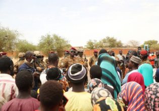 Μπουρκίνα Φάσο: Διεθνής καταδίκη για το μακελειό που προκάλεσαν τζιχαντιστές