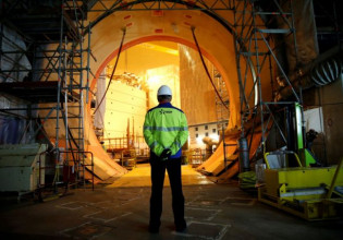 Ουκρανία: Ορατός ο κίνδυνος να κλείσει το πυρηνικό εργοστάσιο της Ζαπορίζια