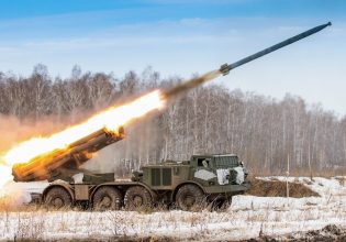 Ουκρανία: Τους βομβάρδισαν ενώ έπαιρναν νερό από δεξαμενή – Οχτώ νεκροί μετά από ρωσικό χτύπημα