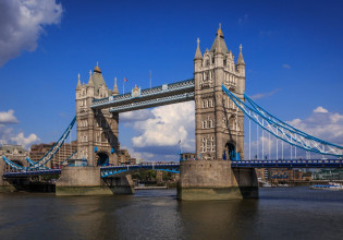 Βρετανία: Δείτε πόσο έφτασε η τιμή του λίτρου στη βενζίνη