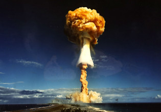 Πόλεμος στην Ουκρανία: Η «νέα πυρηνική εποχή» και το τέλος της αθωότητας