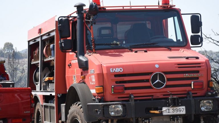 Φωτιά στη Θεσσαλονίκη στην περιοχή Τσαΐρια